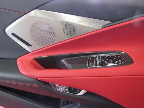 Used 2022 Chevrolet Corvette Stingray Preferred Cpe w/ Z51 Performance Package image 37