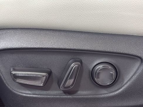 New 2026 Toyota Grand Highlander XLE image 14