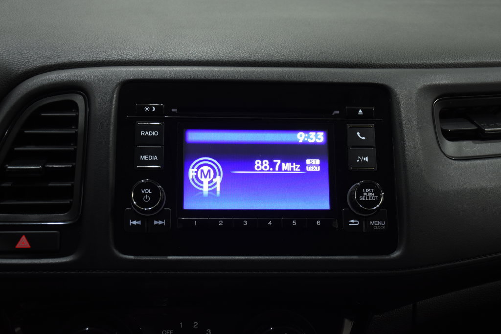 Used 2021 Honda HR-V LX image 18