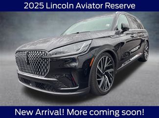 Used 2025 Lincoln Aviator Reserve w/ Equipment Group 201A video 2