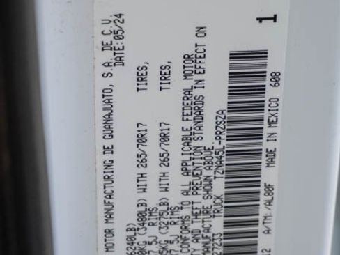 Used 2024 Toyota Tacoma TRD Off-Road image 24