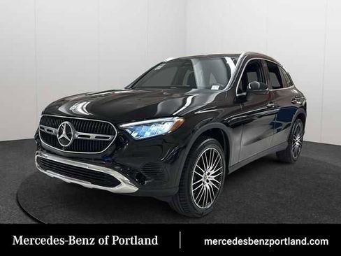 Used 2026 Mercedes-Benz GLC 300 4MATIC image 1