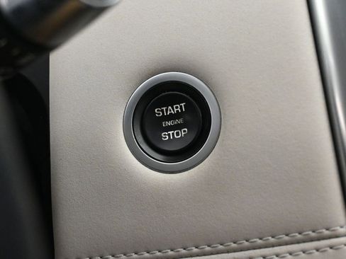 Used 2022 Land Rover Discovery Sport S image 42