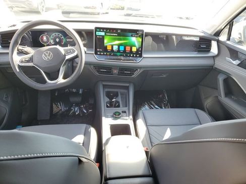 New 2026 Volkswagen Tiguan SE AWD/4WD image 10