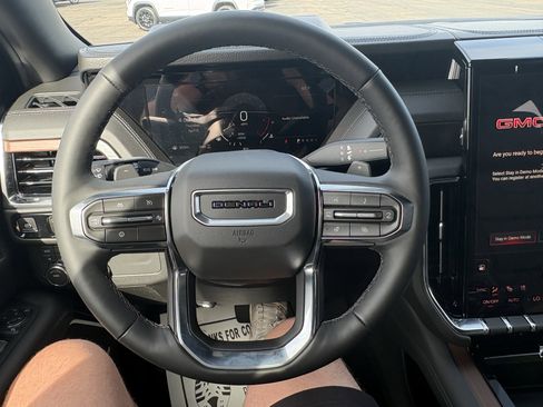 New 2026 GMC Yukon Denali w/ Sun & Power Step Package AWD/4WD image 23