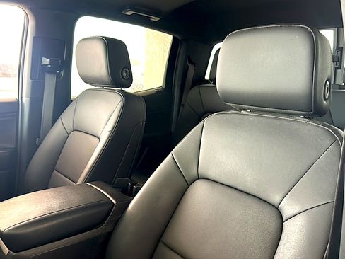 Used 2025 Chevrolet Colorado Trail Boss AWD/4WD image 14