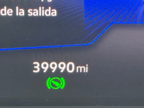 Certified 2023 Volkswagen Tiguan SE w/ Panoramic Sunroof Package image 26