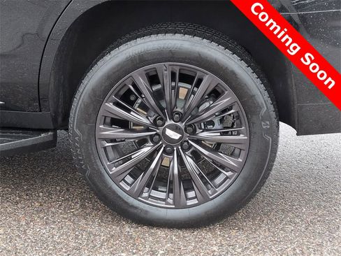 Used 2025 Cadillac Escalade Sport w/ LPO, ONYX Package image 13