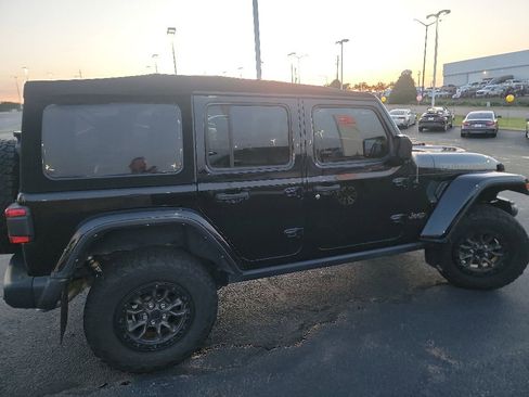Used 2021 Jeep Wrangler Unlimited Rubicon w/ Dual Top Group AWD/4WD image 2