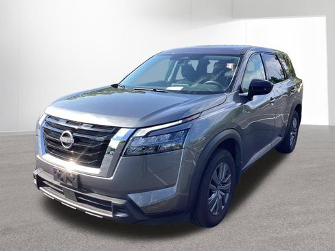 Used 2024 Nissan Pathfinder S AWD/4WD image 13