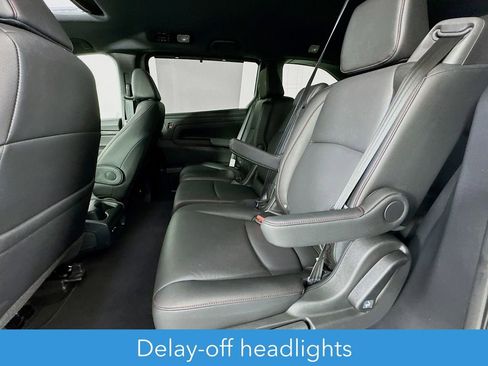 Used 2025 Honda Odyssey Sport-L image 32