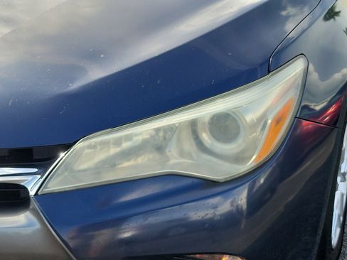 Used 2016 Toyota Camry LE image 9