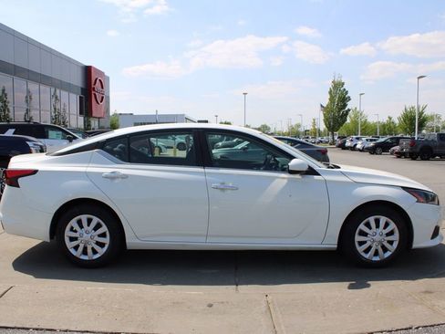Used 2022 Nissan Altima 2.5 S FWD image 6