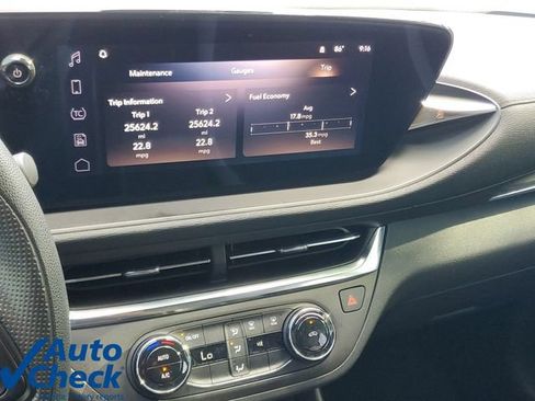 Used 2024 Buick Envista Preferred w/ Convenience II Package FWD image 20