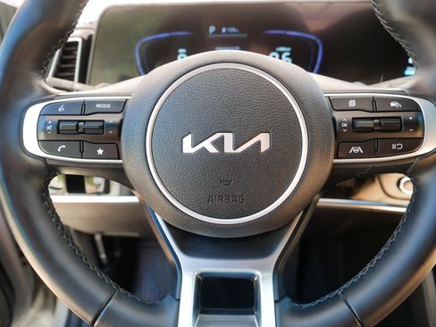 Used 2023 Kia Sportage X-Line w/ X-Line Premium Package AWD/4WD image 25