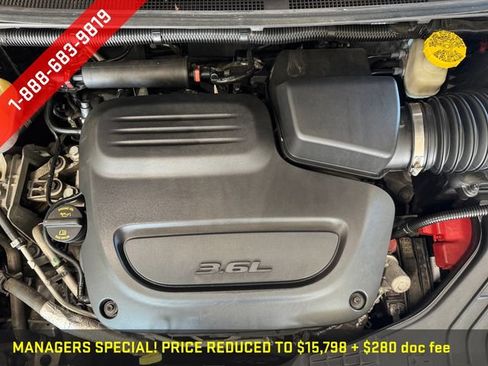 Used 2019 Chrysler Pacifica Touring-L FWD image 8
