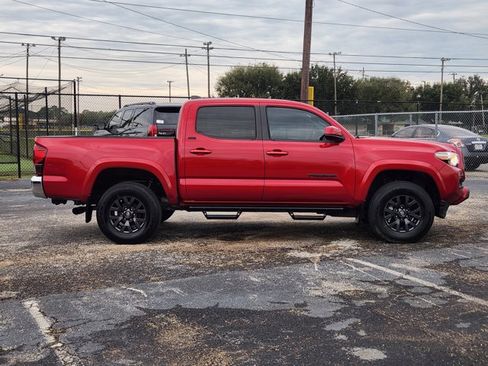 Used 2022 Toyota Tacoma SR5 image 4