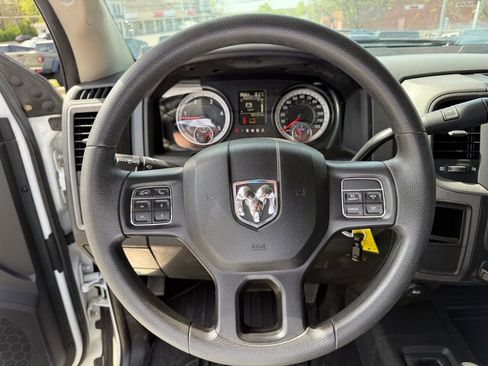 Used 2018 RAM 2500 Tradesman w/ Chrome Appearance Group image 16