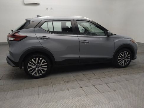 Used 2022 Nissan Kicks SV FWD image 10
