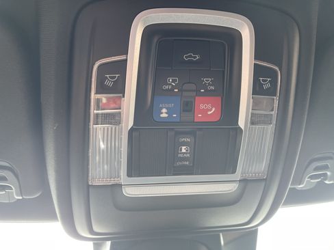 Used 2021 RAM 1500 Laramie w/ Sport Appearance Package AWD/4WD image 32