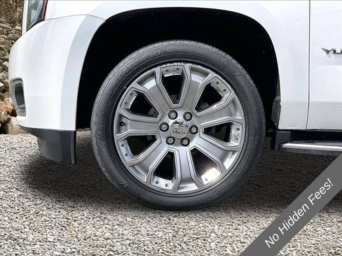 Used 2018 GMC Yukon SLT w/ Open Road Package AWD/4WD image 9