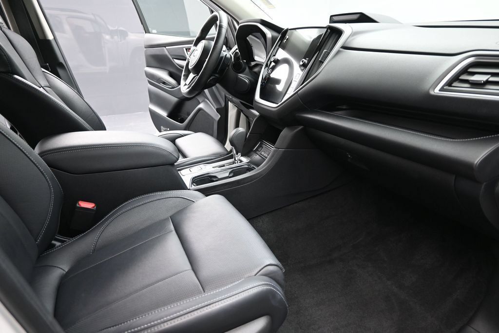 Used 2023 Subaru Ascent Limited AWD/4WD image 23