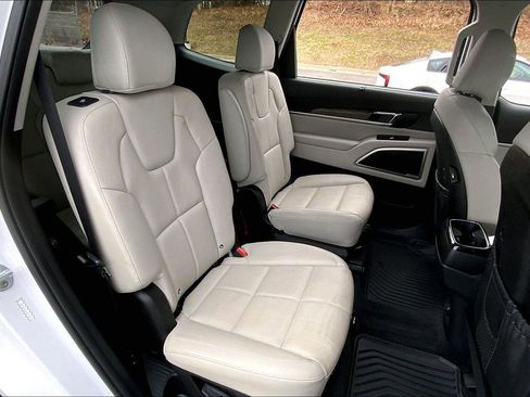 Used 2021 Kia Telluride EX w/ EX Premium Package image 26
