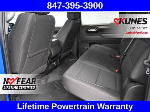Used 2025 Chevrolet Silverado 1500 LT Trail Boss w/ LPO, Dark Essentials Package AWD/4WD image 18