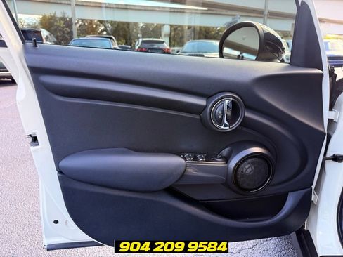 Used 2015 MINI Cooper 4-Door Hardtop FWD image 22