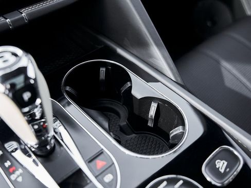 Used 2023 Bentley Bentayga Extended Wheelbase image 74