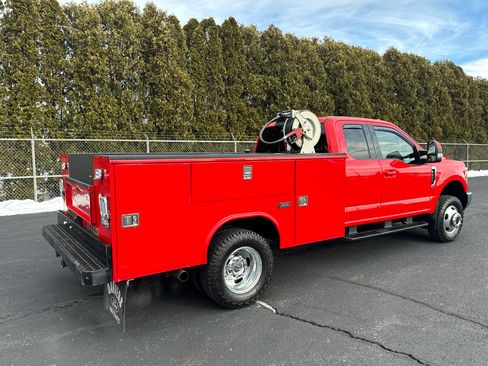 Used 2017 Ford F350 Lariat w/ Lariat Value Package image 7