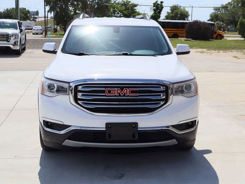 Used 2018 GMC Acadia SLT AWD/4WD image 4