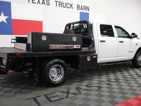 Used 2022 RAM 3500 Tradesman w/ Chrome Appearance Group AWD/4WD image 25