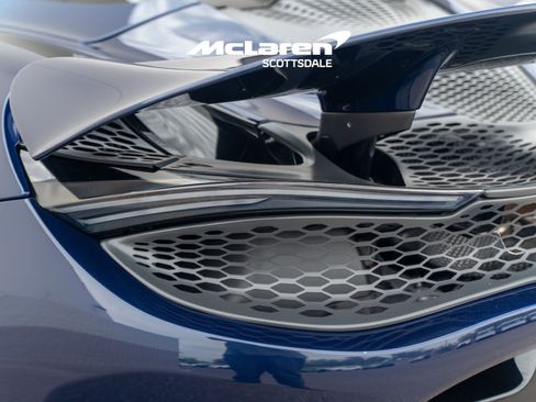 Used 2025 McLaren 750S Spider RWD image 22