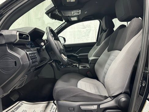 Used 2025 Toyota 4Runner TRD Off-Road image 14