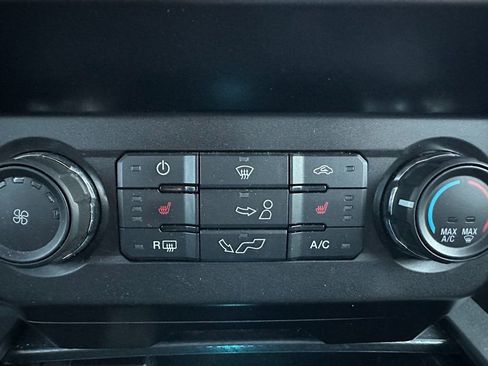 Used 2020 Ford F150 XLT w/ Equipment Group 302A Luxury image 8