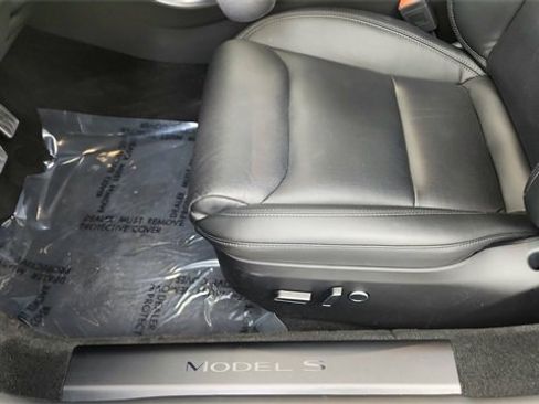 Used 2023 Tesla Model S Standard Range image 32