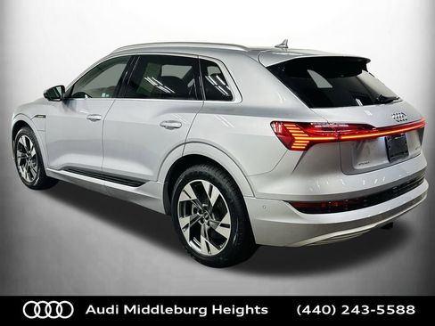 Used 2021 Audi e-tron Premium Plus w/ Premium Plus Package image 6