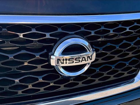 Used 2019 Nissan Armada Platinum w/ Captain's Chairs Package image 29