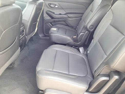 Used 2021 Chevrolet Traverse Premier w/ Redline Edition AWD/4WD image 13