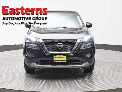 Used 2023 Nissan Rogue SV AWD/4WD image 2