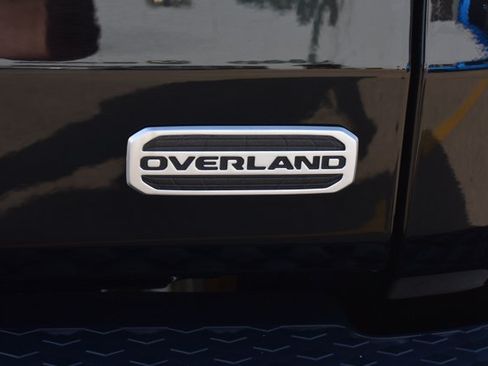Used 2021 Jeep Gladiator Overland w/ Popular Equipment Package AWD/4WD image 7
