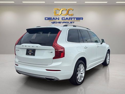 Used 2018 Volvo XC90 T6 Momentum w/ Convenience Package AWD/4WD image 5