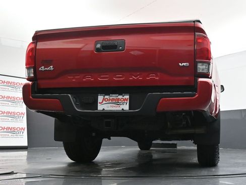 Used 2022 Toyota Tacoma SR image 40