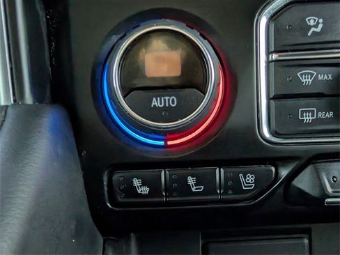 Used 2024 Chevrolet Tahoe Premier w/ Premium Package 2 image 21