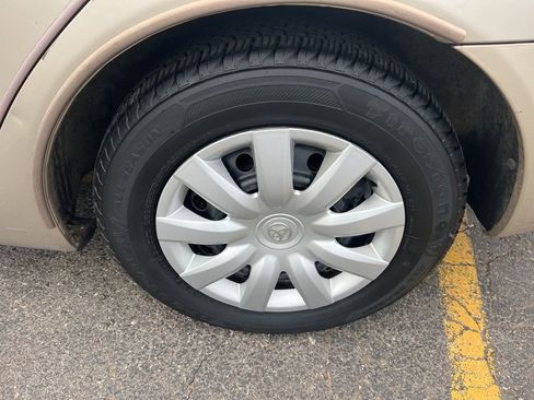 Used 2005 Toyota Camry STD image 9