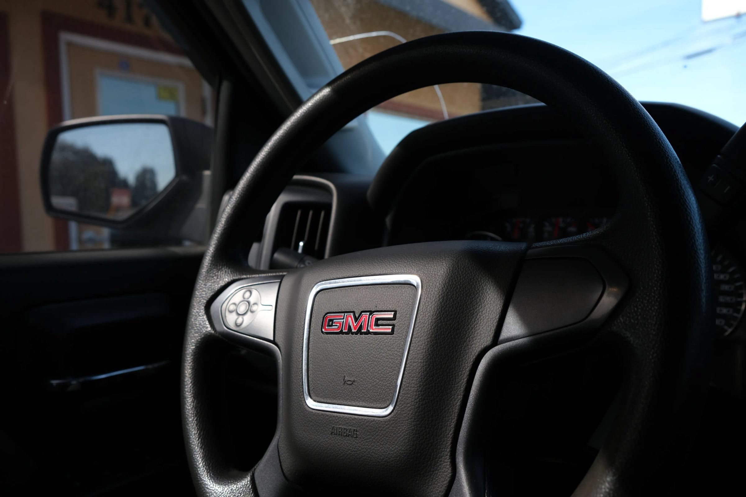 Used 2016 GMC Sierra 2500 2WD Crew Cab image 36