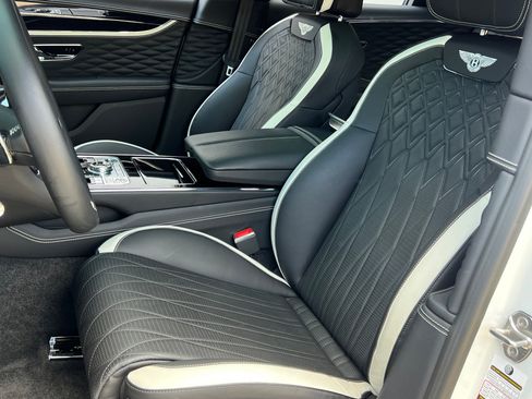 Used 2023 Bentley Flying Spur W12 AWD/4WD image 17