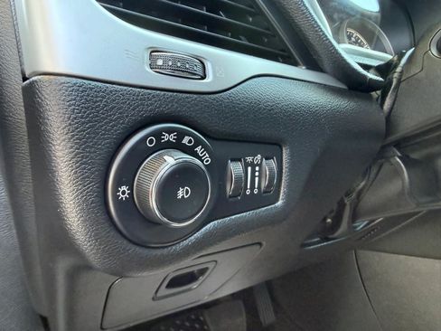 Used 2015 Jeep Cherokee Trailhawk w/ Leather Interior Group AWD/4WD image 37