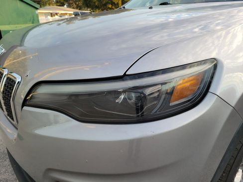 Used 2019 Jeep Cherokee Latitude Plus image 4